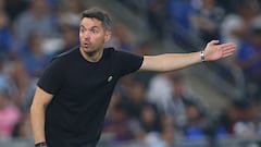 Larcamón no tiene pretextos para no salir campeón