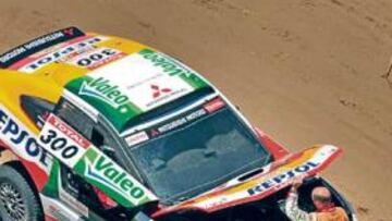<b>FUERA. </b>El nueve veces campeón del Dakar no sigue en carrera.