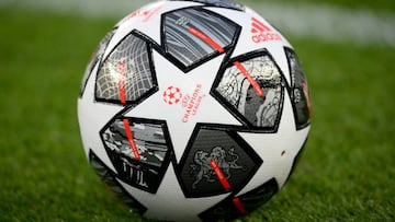 PARIS, FRANCE - APRIL 13: A detailed view of the match ball prior to  during the UEFA Champions League Quarter Final Second Leg match between Paris Saint-Germain and FC Bayern Munich at Parc des Princes on April 13, 2021 in Paris, France. Sporting stadium