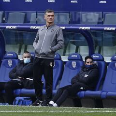 Mendilibar cree "normal" que el Eibar sea favorito ante el Navalcarnero