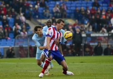 Diego Mainz y Mario Mandzukic 