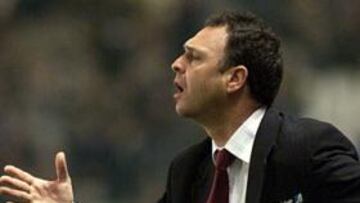 <B>MUDO. </B>Caparrós no dirá esta semana "ni una sola palabra" sobre el caso de Javi Navarro.