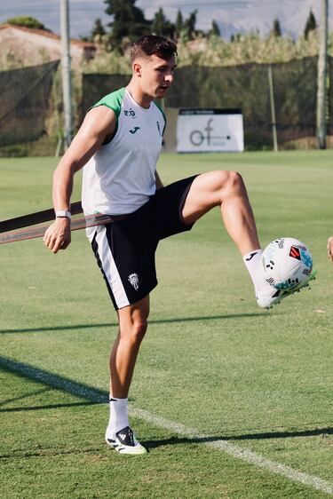 El Al-Arabi pone a prueba la evolución del equipo de Ania