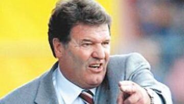 <b>NUEVO RETO. </b>Toshack quiere acabar con la crisis de Gales.