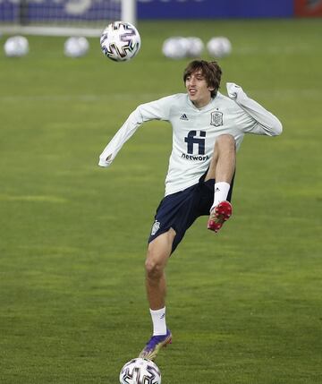 Las imágenes de un espontáneo en el entrenamiento de la selección