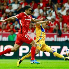 ¿Fuera de lugar mal sancionado? Gol anulado a Tigres tras revisiones