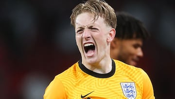Esc¨¢ndalo en un pub con el portero titular de Inglaterra