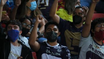 Afici&oacute;n de los Pumas durante un partido en CU