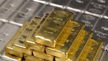 Varios lingotes de oro