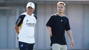 ??igo Llopis, el oro que conecta al Real Madrid con John Cena
