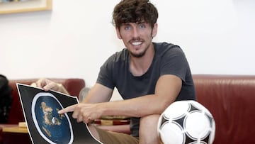 Dimite el presidente del primer club de f¨²tbol terraplanista