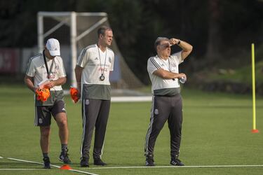 Gerardo Martino dirigió su primer entrenamiento con la Selección Mexicana, lo hizo en la concentración conformada por jugadores de la Liga MX en el CAR.