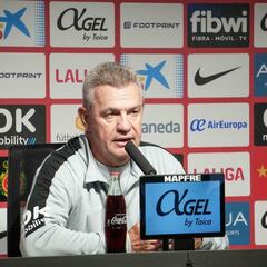 Aguirre: “Quiero un Mallorca reconocible, contra el Barça o contra el Boiro”