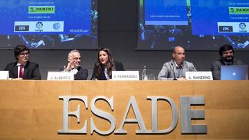 20-10-16 ESADE
 JORNADA FUTBOL EN LA RED 
 MARC RIUS 
 JULIO ALBERTO
 HAYDE&Atilde; FERNANDEZ 
 ANDRES MANZANO 
 GERARD ESTEVA 
 FOTOS GORKA LEIZA