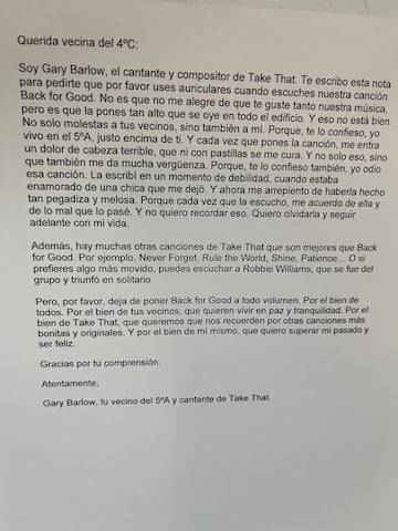 La petición de una comunidad para que su vecina dejé de escuchar una canción de Take That. X: @liosdevecinos