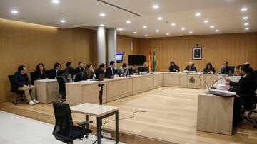 Sin Jesús León en la sala