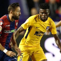 Thomas se asienta como tercer lateral derecho del equipo