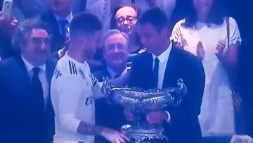 Real Madrid's Sergio Ramos shows admiration for Maldini