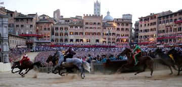 La Toscana luce medieval en 2017 con el Palio de Siena