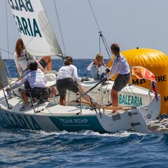 La Copa del Rey MAPFRE apuesta por las regatas ‘todos contra todos’ en la clase femenina