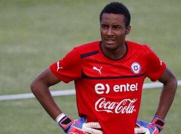 Reinaldo Rueda convocó a Vigouroux tres veces entre 2018 y 2019, pero no para duelos por los puntos. No sumó minutos.