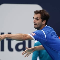 Ramos no pudo con el campeón Isner y sus 49 golpes ganadores