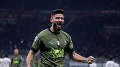 MILAN, ITALY - FEBRUARY 10: Olivier Giroud of AC Milan celebrates after scoring their first goal during the Serie A match between AC MIlan and Torino FC at Stadio Giuseppe Meazza on February 10, 2023 in Milan, Italy. (Photo by Claudia Greco/Getty Images)