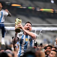 Lionel Messi sets all-time Instagram record