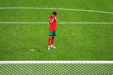 Joao Felix se lamenta tras errar la pena máxina en la tanda de penaltis del partido de cuartos de final entre Portugal y Francia.