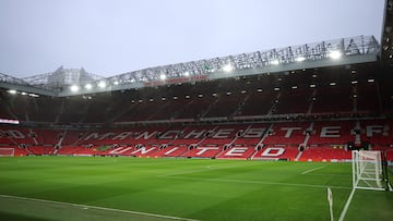 Manchester United bid deadline fast approaching
