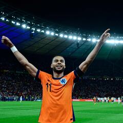 Cody Gakpo: Liverpool's Dutch star targeting England and Euro 24 top scorer