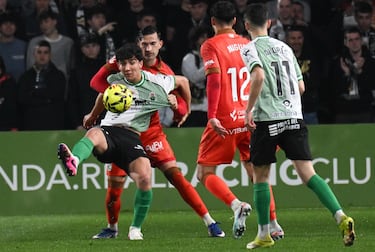 Aprobados y suspensos del Racing contra el Burgos: del gol y sanción de Andrés Martín a la salvada de Facu González