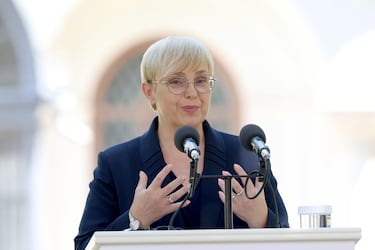 Forma de gobierno: República parlamentaria | Pirc Musar es una abogada, escritora, periodista y política independiente de ideología de centroizquierda que ocupa el cargo desde diciembre de 2022, siendo la primera mujer de su país en el puesto. 