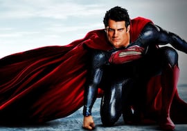 Zack Snyder comparte la imagen más sorprendente de Henry Cavill con el traje clásico de Superman