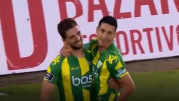 Delgado anotó el primer gol de la liga portuguesa con este zurdazo