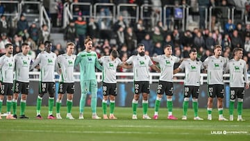 Alineación del Racing contra el Burgos.