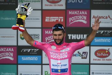 El sprinter del Quick Step celebra su victoria en la primera etapa de carrera Colombia Oro y Paz.