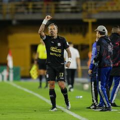 Dayro Moreno iguala a Iván René Valenciano y se acerca a Galván