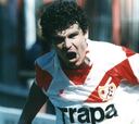 20 futbolistas que vistieron las camisetas de Barcelona y Rayo