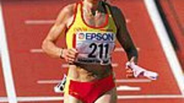 UN GRAN RESULTADO. Marta era feliz al cruzar la meta. (EPA)