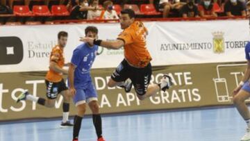 El Valladolid estropea la fiesta del debut del Torrelavega