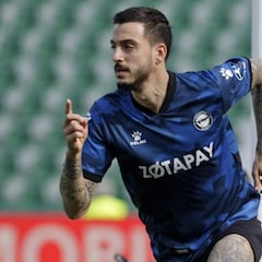 El Valencia negocia con Joselu para sustituir a Maxi Gómez