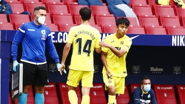 Soccer Football - La Liga Santander - Atletico Madrid v Villarreal - Wanda Metropolitano, Madrid, Spain - October 3, 2020 Villarreal's Takefusa Kubo comes on as a substitute to replace Manu Trigueros REUTERS/Javier Barbancho