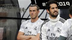 Gareth Bale e Isco, en el banquillo en un partido de la International Champions Cup 2019.