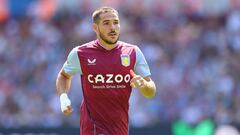 BIRMINGHAM, ENGLAND - AUGUST 13: Emi Buendia of Villa in action during the Premier League match between Aston Villa and Everton FC at Villa Park on August 13, 2022 in Birmingham, England. (Photo by Michael Regan/Getty Images)