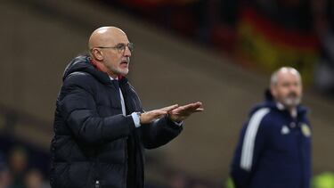 Soccer Football - UEFA Euro 2024 Qualifiers - Group A - Scotland v Spain - Hampden Park, Glasgow, Scotland, Britain - March 28, 2023 Spain coach Luis de la Fuente REUTERS/Russell Cheyne