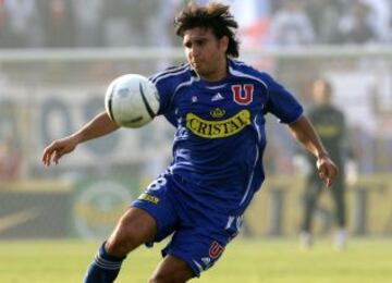 También, Ormazábal militó en Universidad de Chile en dos etapas: Durante el Apertura 2005, y la temporada 2006.