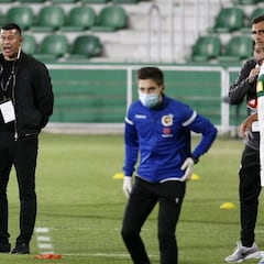 Almirón: "El partido ante el Betis es el más duro hasta ahora"