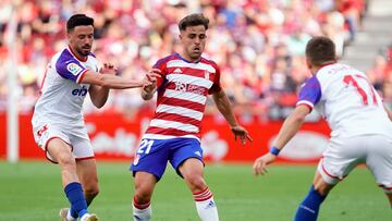 Melendo con el balón ante el Eibar.