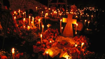 El Día de Todos los Santos se origina en la antigua Roma para honrar a Santa María y a las almas de los niños, esta festividad se conmemora el 1 de noviembre en México.